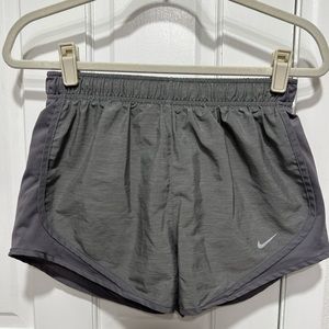 Nike Tempo gray/silver Women’s short size small